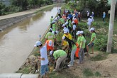 "Chung tay vì làng quê sạch đẹp" "Chung tay vì làng quê sạch đẹp"