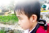 Nhói lòng con thơ đứng gọi cha trên cầu Nhói lòng con thơ đứng gọi cha trên cầu