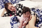 Elly Trần khoe ảnh con gái Mộc Trà đáng yêu ở trời Tây Elly Trần khoe ảnh con gái Mộc Trà đáng yêu ở trời Tây