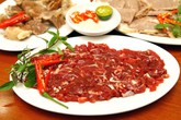 Mùa đông ấm áp với lẩu bò nhúng dấm chỉ 100 nghìn đồng/nồi Mùa đông ấm áp với lẩu bò nhúng dấm chỉ 100 nghìn đồng/nồi
