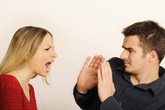 Vợ tôi đang lồng lộn cả đêm lẫn ngày... Vợ tôi đang lồng lộn cả đêm lẫn ngày...