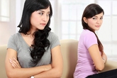 Chị dâu luôn "đá đểu" vì tôi sinh được con trai Chị dâu luôn "đá đểu" vì tôi sinh được con trai