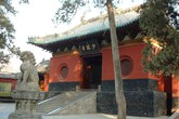 Nhà chùa Thiếu Lâm đâm đơn kiện đòi chia doanh thu Nhà chùa Thiếu Lâm đâm đơn kiện đòi chia doanh thu