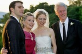 Cựu tổng thống Mỹ Bill Clinton phấn khích với sự ra đời của đứa cháu ngoại Cựu tổng thống Mỹ Bill Clinton phấn khích với sự ra đời của đứa cháu ngoại