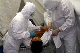 Diễn tập ca nghi nhiễm Ebola đến BV Nhiệt đới Trung ương Diễn tập ca nghi nhiễm Ebola đến BV Nhiệt đới Trung ương