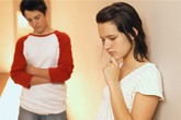 Đứng trước tòa, tôi hạ bản thân xuống và bác đơn ly hôn Đứng trước tòa, tôi hạ bản thân xuống và bác đơn ly hôn