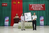 Gia đình Việt hướng về biển đảo Tổ quốc Gia đình Việt hướng về biển đảo Tổ quốc