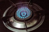 Đến mùa cháy nổ, nên đổi bếp gas sang bếp từ Đến mùa cháy nổ, nên đổi bếp gas sang bếp từ
