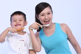 Làm sao để bé chăm đánh răng? Hỏi ngay Thanh Thuý Làm sao để bé chăm đánh răng? Hỏi ngay Thanh Thuý