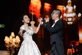 “Lung linh Sài Gòn” nóng bỏng cabaret độc đáo “Lung linh Sài Gòn” nóng bỏng cabaret độc đáo
