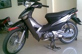 Giả người tốt, chiếm đoạt xe máy của người bị tai nạn Giả người tốt, chiếm đoạt xe máy của người bị tai nạn