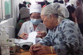"Nghề y - trách nhiệm cao, áp lực lớn, lại nguy hiểm" "Nghề y - trách nhiệm cao, áp lực lớn, lại nguy hiểm"