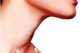 Vì sao yết hầu sưng đau khi trời lạnh? Vì sao yết hầu sưng đau khi trời lạnh?
