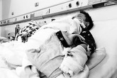 Nát mặt vì điện thoại di động phát nổ Nát mặt vì điện thoại di động phát nổ
