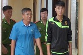 Tài xế gom mảnh vỡ ôtô bỏ chạy sau khi tông chết nữ sinh Tài xế gom mảnh vỡ ôtô bỏ chạy sau khi tông chết nữ sinh