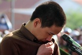 Vũ Văn Tiến lần đầu gặp mẹ sau thảm sát Bình Phước Vũ Văn Tiến lần đầu gặp mẹ sau thảm sát Bình Phước