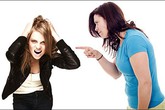 Ấm ức phát khóc vì chị chồng Ấm ức phát khóc vì chị chồng