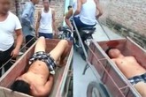 "Chí Phèo thời hiện đại" bị người dân bắt trói, bỏ lên xe kéo đi khắp làng "Chí Phèo thời hiện đại" bị người dân bắt trói, bỏ lên xe kéo đi khắp làng