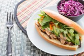 Bánh mì thịt gà cho bữa sáng Bánh mì thịt gà cho bữa sáng