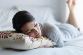 “Con gái lấy chồng như bát nước đổ đi” “Con gái lấy chồng như bát nước đổ đi”