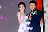 Vợ chồng Thư Huyền hạnh phúc trong ngày cưới Vợ chồng Thư Huyền hạnh phúc trong ngày cưới