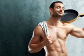 Lăn vào bếp để chứng tỏ "bản lĩnh đàn ông" Lăn vào bếp để chứng tỏ "bản lĩnh đàn ông"