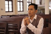 Duy Mạnh: "Thỉnh thoảng thiếu tiền tôi điện thoại xin mẹ" Duy Mạnh: "Thỉnh thoảng thiếu tiền tôi điện thoại xin mẹ"