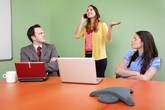 Những thói quen khiến bạn dễ dàng bị mất việc Những thói quen khiến bạn dễ dàng bị mất việc