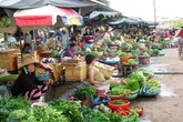 Lại nơm nớp lo rau lên vì điện, xe ôm tăng theo xăng Lại nơm nớp lo rau lên vì điện, xe ôm tăng theo xăng