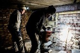 Bí ẩn kho báu chứa hàng tấn hổ phách của Hitler Bí ẩn kho báu chứa hàng tấn hổ phách của Hitler
