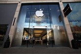 Một người Việt đập phá Apple Store ở Anh vì muốn được về nhà Một người Việt đập phá Apple Store ở Anh vì muốn được về nhà