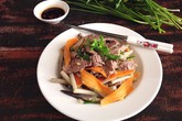 Lạ miệng thịt bò xào ngó sen Lạ miệng thịt bò xào ngó sen