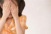 Người lớn vô tình, trẻ nhỏ tổn thương Người lớn vô tình, trẻ nhỏ tổn thương