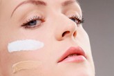 Những điều cần biết khi sử dụng phấn nền lần đầu tiên Những điều cần biết khi sử dụng phấn nền lần đầu tiên