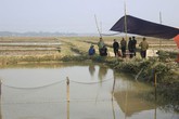 Rơi xuống hồ cá, hai bé 3 tuổi đuối nước thương tâm Rơi xuống hồ cá, hai bé 3 tuổi đuối nước thương tâm