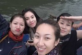 Trang Trần đi chùa Hương sau khi được tại ngoại Trang Trần đi chùa Hương sau khi được tại ngoại