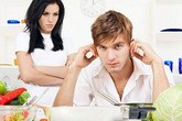 Xấu mặt vì vợ ăn uống vô duyên Xấu mặt vì vợ ăn uống vô duyên