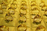 Giá vàng, USD tiếp tục tăng mạnh Giá vàng, USD tiếp tục tăng mạnh
