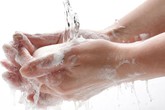 Vợ chém chồng vì đi vệ sinh không chịu rửa tay Vợ chém chồng vì đi vệ sinh không chịu rửa tay