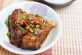 Sườn non kho ấm áp cơm chiều Sườn non kho ấm áp cơm chiều