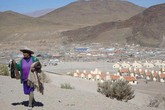 Chuyện về ngôi làng của những "dị nhân" ăn được chất kịch độc Chuyện về ngôi làng của những "dị nhân" ăn được chất kịch độc