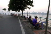 Quán trà đá Hồ Tây, mỗi tháng thu 1 lượng vàng Quán trà đá Hồ Tây, mỗi tháng thu 1 lượng vàng