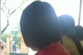 Con gái hư, cha già đưa ra làm gương cho thiên hạ Con gái hư, cha già đưa ra làm gương cho thiên hạ