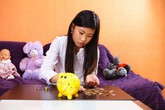 Phát điên vì cả họ nhà chồng coi con dâu là… cây ATM Phát điên vì cả họ nhà chồng coi con dâu là… cây ATM