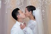 Lê Thúy hôn chồng điển trai đắm đuối trước giờ tiếp khách Lê Thúy hôn chồng điển trai đắm đuối trước giờ tiếp khách