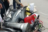 Hà Nội: Bố lên Hà Nội thăm con, bị xe khách tông tử vong tại chỗ Hà Nội: Bố lên Hà Nội thăm con, bị xe khách tông tử vong tại chỗ