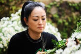 Mẹ chồng Kiều Anh tự tay bài trí lễ Hằng thuận cho con Mẹ chồng Kiều Anh tự tay bài trí lễ Hằng thuận cho con