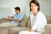 Chuỗi ngày tủi nhục của người vợ "bù nhìn" Chuỗi ngày tủi nhục của người vợ "bù nhìn"