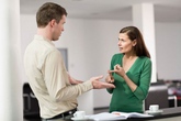 Chồng cậy làm ra tiền khinh rẻ vợ Chồng cậy làm ra tiền khinh rẻ vợ