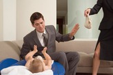 Anh chỉ cần vợ con em hiểu và thông cảm Anh chỉ cần vợ con em hiểu và thông cảm